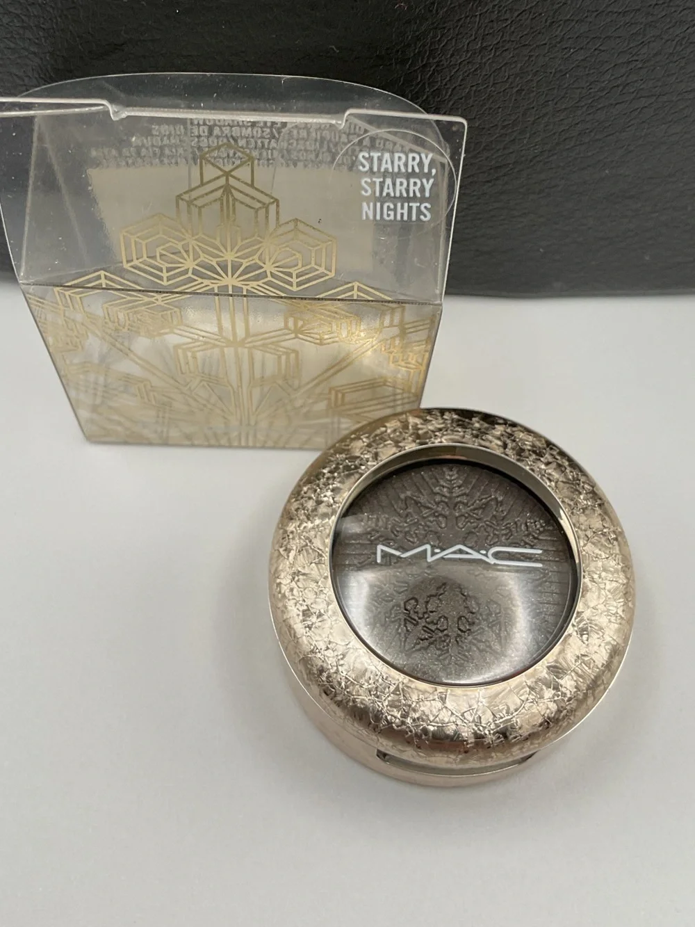 MAC Cosmetics Extra Dimension Snow Ball Eyeshadow in Starry, Starry, Nights